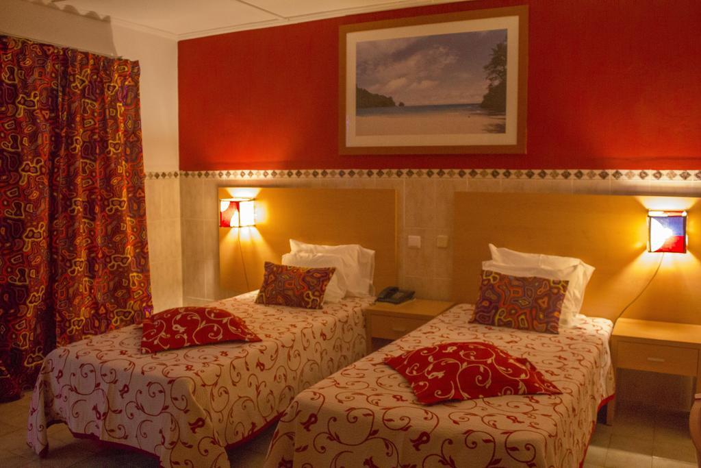 Hotel Avenida Сан-Томе Экстерьер фото